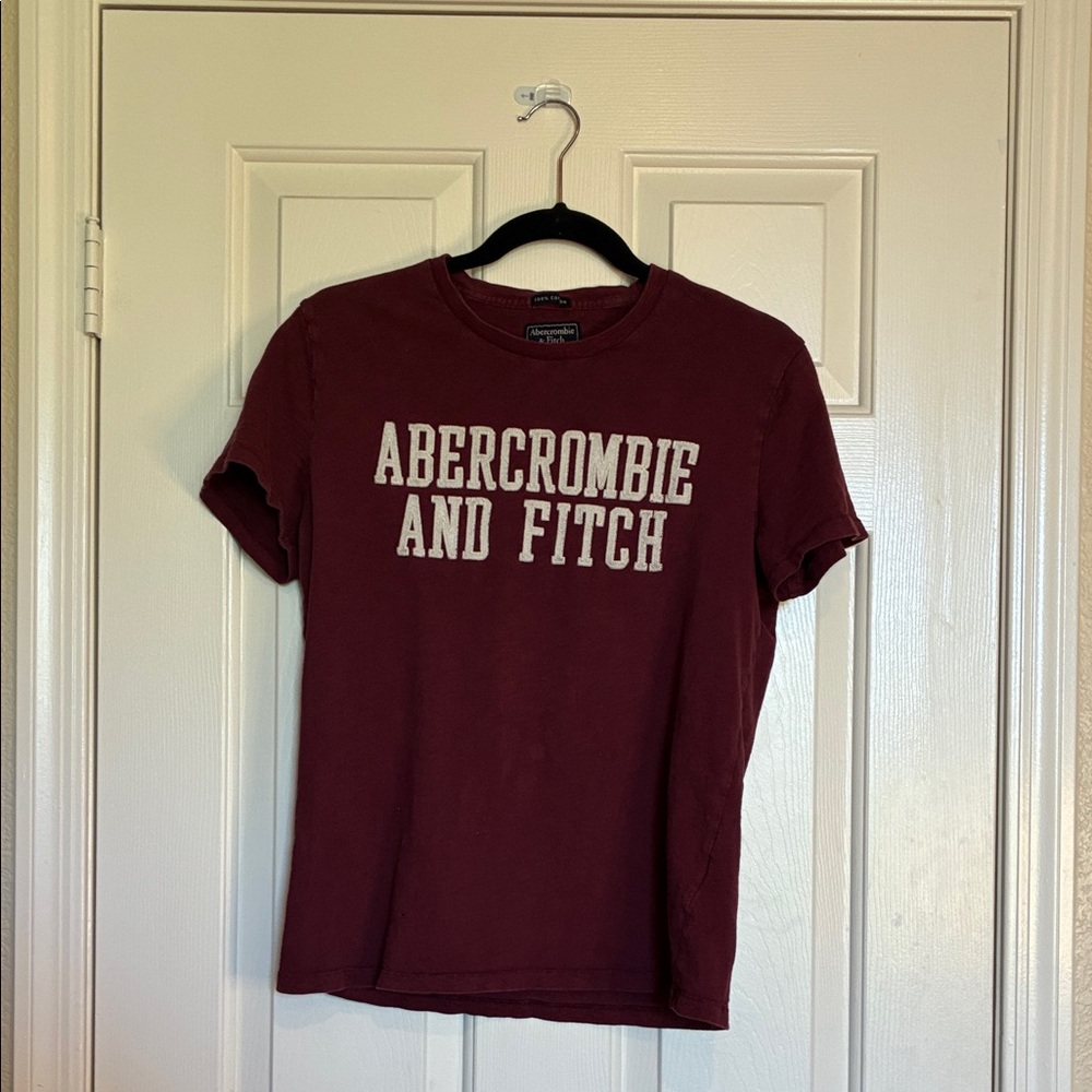 Abercrombie & Fitch Burgundy Tee